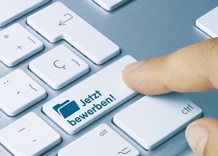 Jetzt bewerben! (Foto: Adobe Stock, momius) Jetzt bewerben! (Foto: Adobe Stock, momius)