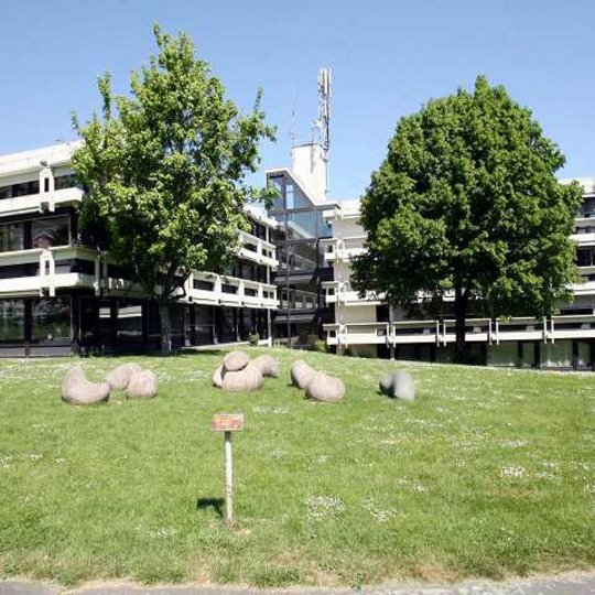 Das Foto zeigt das Rathaus in Oedekoven, Foto: Gemeinde Alfter - vergrößerte Darstellung öffnen