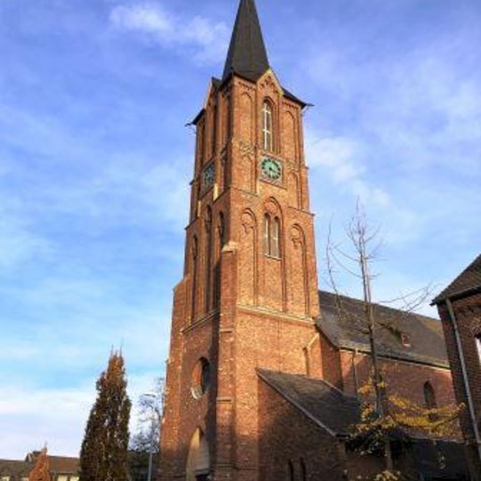 Das Foto zeigt die Kirche St. Lambertus, Foto: Gemeinde Alfter - vergrößerte Darstellung öffnen
