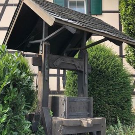 Das Foto zeigt die Weinpresse in Oedekoven, Foto: Gemeinde Alfter - vergrößerte Darstellung öffnen